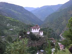 Lhuentse Dzong (1)